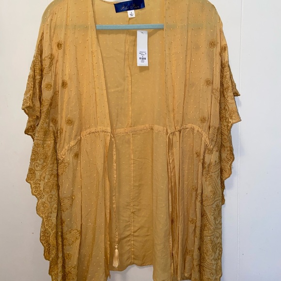 Francesca's Collections Tops - Kimono Tie Top